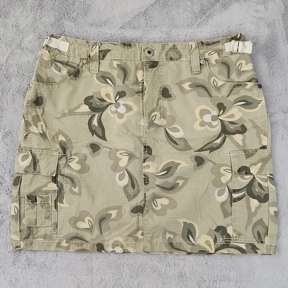 Jeanstar Green heart print size 10 mini skirt